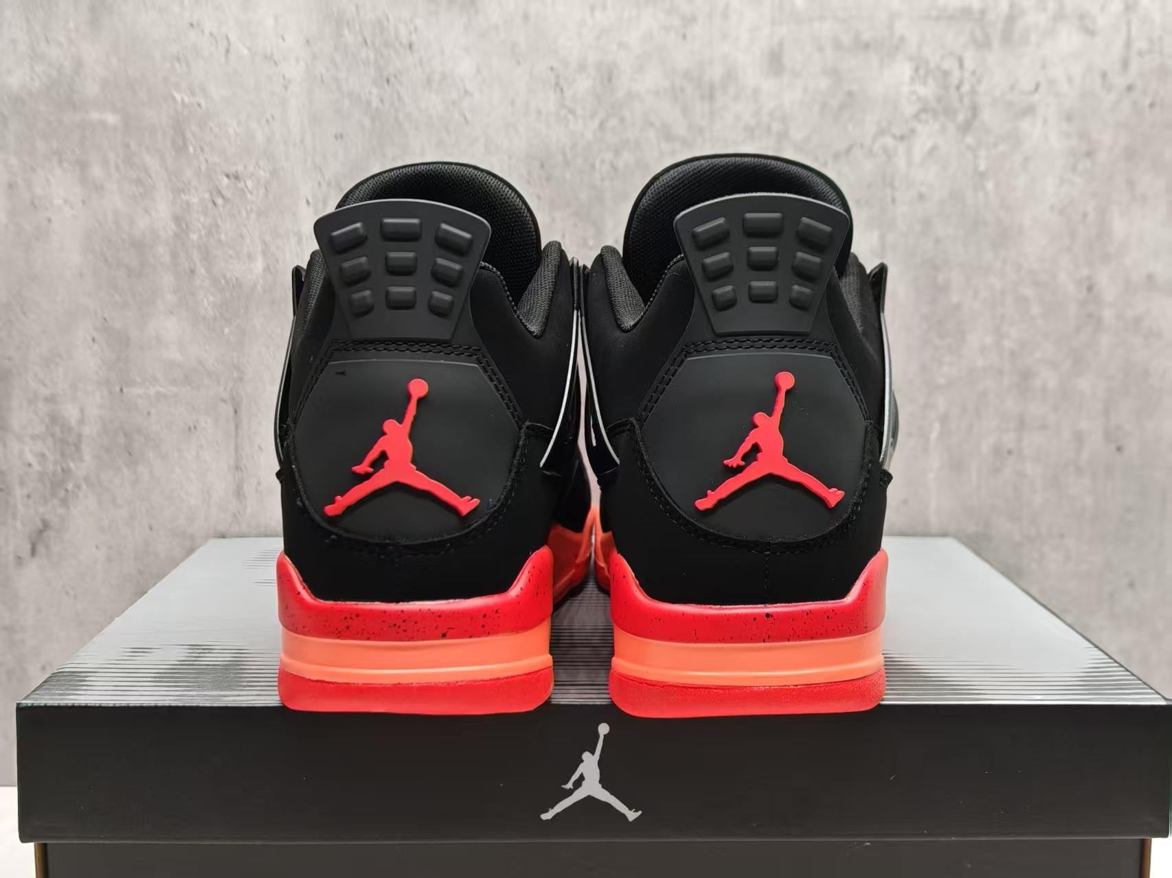 Jordan Retro 4 Black Infrared 23